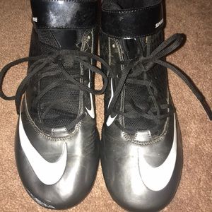 Men’s Nike football cleats. Good condition. Size10
